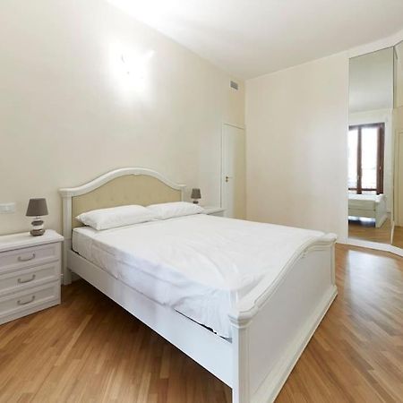 Elegant Apartment Milano Esterno foto
