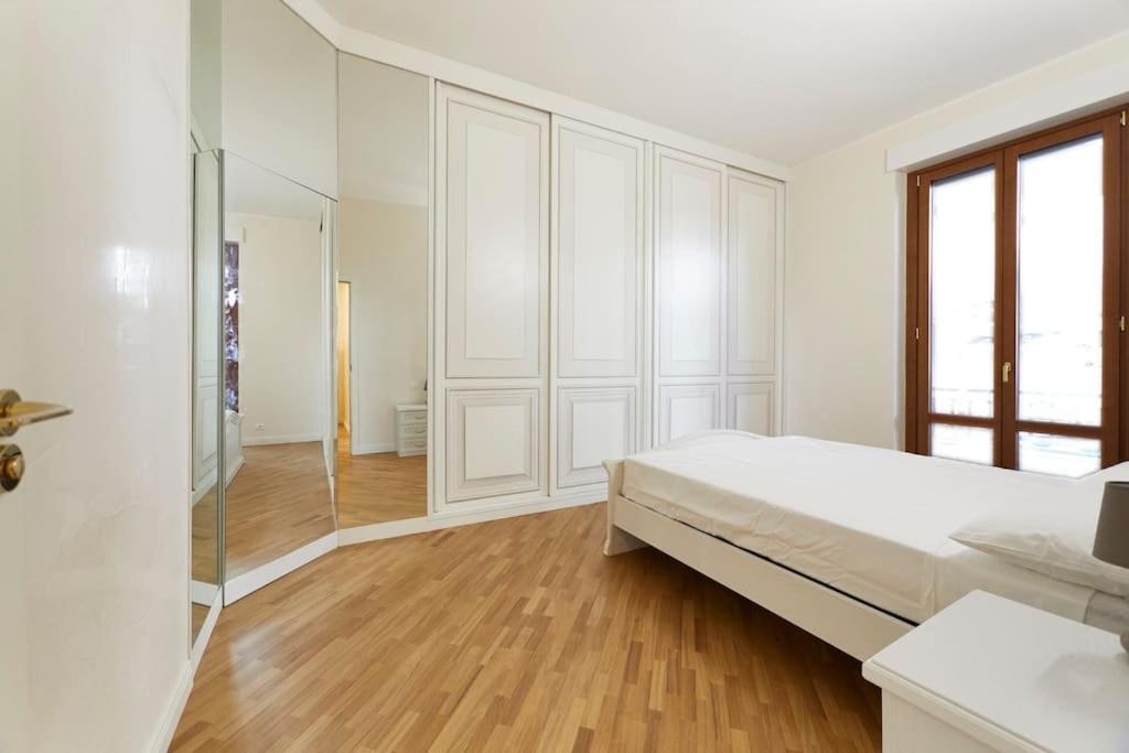 Elegant Apartment Milano Esterno foto