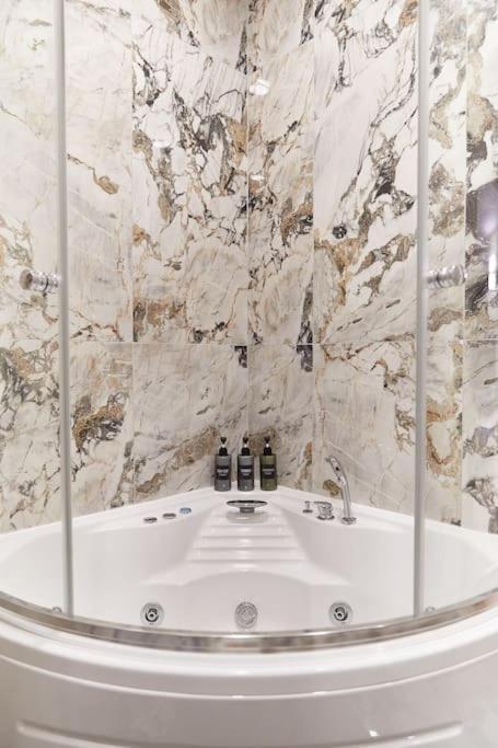 Elegant Apartment Milano Esterno foto